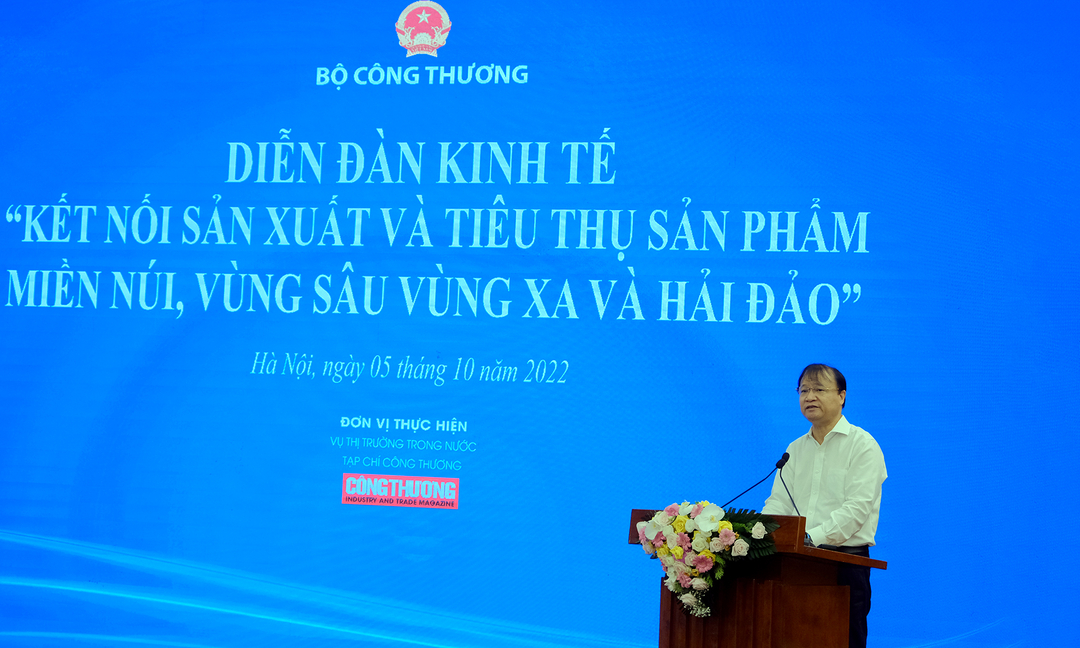 a-085826_821.jpg Thứ trưởng Đỗ Thắng Hải đánh giá cao tiềm năng, dư địa của những sản phẩm miền núi, vùng sâu, vùng xa.