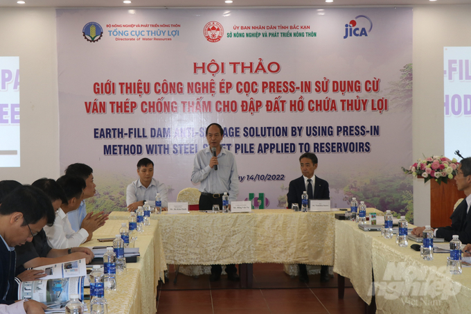 3-183152_783.jpg Ông Đồng Văn Tự, Phó Tổng cục Trưởng Tổng cục Thủy lợi phát biểu tại buổi hội thảo. Ảnh: Toán Nguyễn.