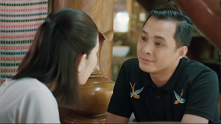 phim-thong-gia-ngo-hep-tap-10-vtv3_3-152822_648.jpg Thông gia ngõ hẹp tập 10: Mai có người 'bám đuôi'. Ảnh chụp màn hình