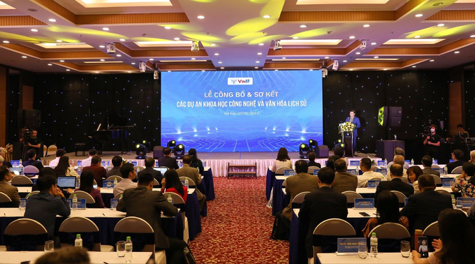 vinif_1-063744_335.jpg Lễ công bố tài trợ cho 24 dự án Khoa học Công nghệ và Văn hóa - Lịch sử của VINIF.