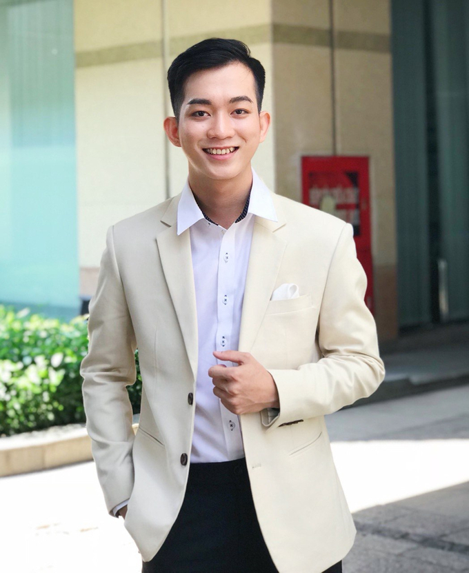 img_20221025_091904-102452_278.jpg MC - Doanh nhân Nguyễn Thanh Tuất.