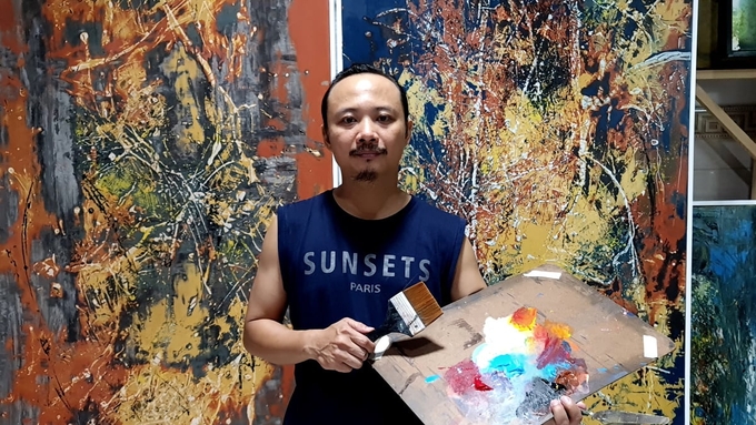 130942327_1306746806371745_7281743383822145068_n-070326_607.jpg Họa sĩ Ngô Thanh Hùng.