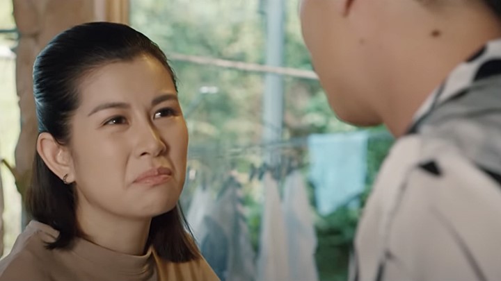Thông gia ngõ hẹp tập 19: Mai nghi ngờ Phan 'bơm' thông tin sai cho ông Phúc. Ảnh chụp màn hình