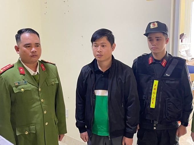 z3948550210122_7d33093435ba942d4b9f4d8aa3bf1a90-125214_231.jpg Ông Lê Hồng Khanh, Giám đốc Công ty TNHH MTV tư vấn dịch vụ nông nghiệp Lâm Phát tại thời điểm bị bắt giam. Ảnh: CAH.