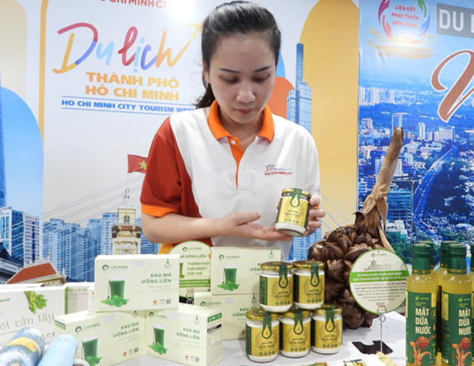 dong-nai-da-co-san-pham-ocop-dat-tieu-chuan-5-sao-114306_174.jpeg Chương trình OCOP mở ra cơ hội khởi nghiệp cho nông dân. Ảnh: Trần Trung.