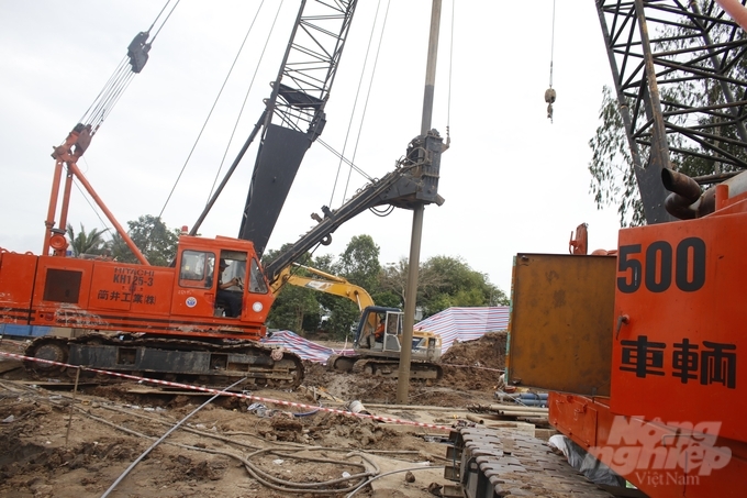 z4013214310869_702d4e79ebdfb27ae76ccfc5832cf246-190909_255.jpg Hiện trường vụ bé Thái Lý Hạo Nam (10 tuổi) rơi ống trụ bê tông. Ảnh: Lê Hoàng Vũ.