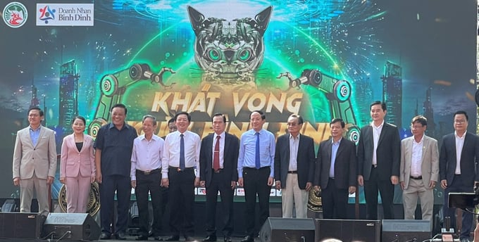 khat-vong-nguoi-binh-dinh-tai-thanh-pho-ho-chi-minh-103850_712.jpg 3