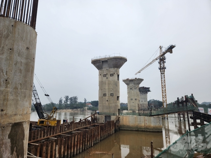 Dự án do Bộ NN-PTNN giao Ban quản lý Trung ương các dự án thủy lợi làm chủ đầu tư với tổng tổng mức đầu tư hơn 1.616 tỷ đồng, trong đó nguồn vốn ODA là hơn 1.253 tỷ đồng, còn lại là vốn đối ứng của Trung ương và địa phương. 