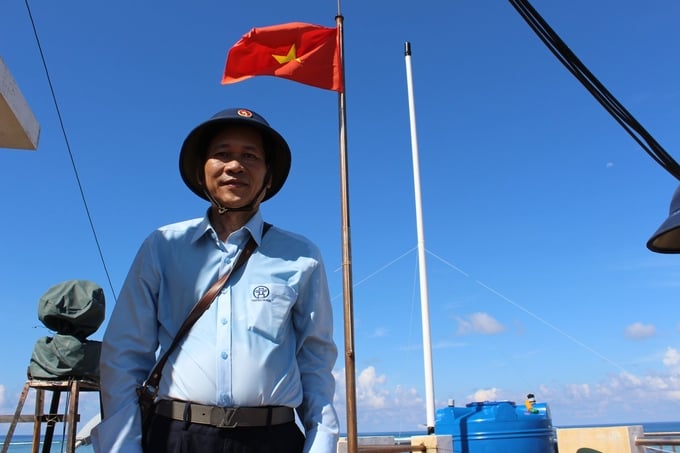 1-tran-si-tuan-081717_292.jpg Nhà thơ - bác sĩ Trần Sĩ Tuấn.