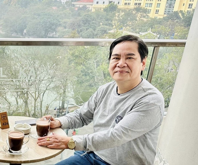 ho-khai-hoan-081821_493.jpg Nhà thơ - bác sĩ Hồ Khải Hoàn.