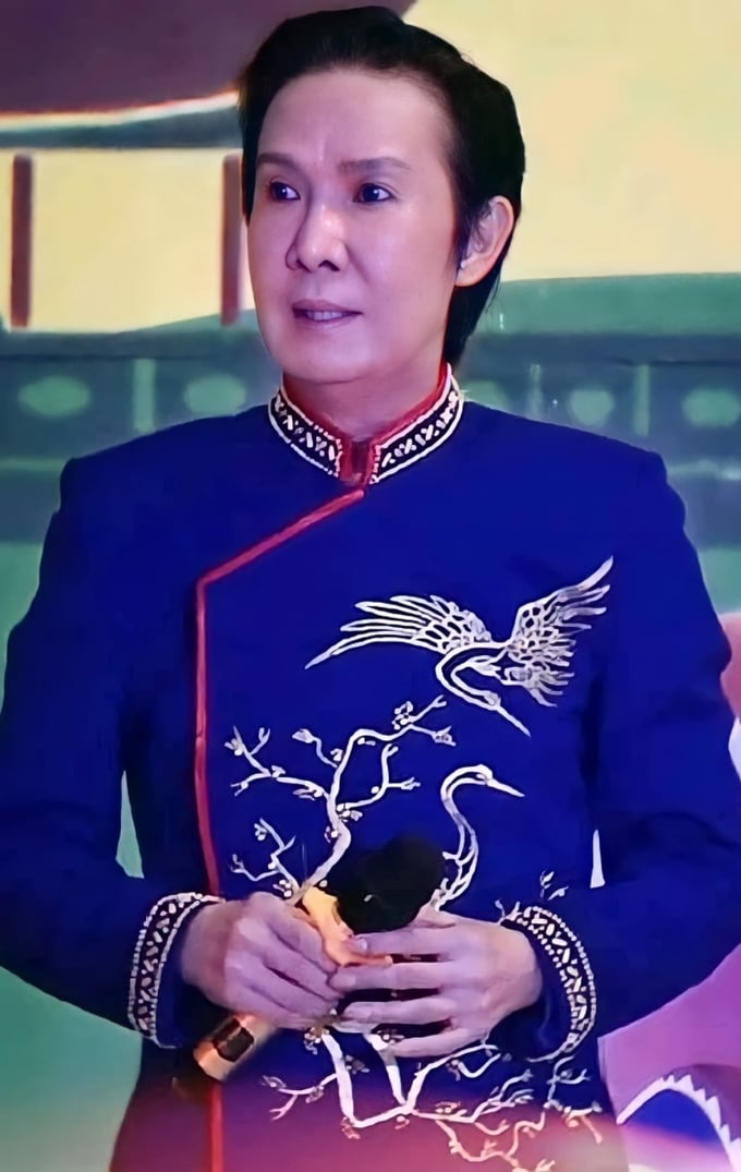 12-vu-linh-152543_887.jpg Vũ Linh lần cuối cùng xuất hiện trên sàn diễn vào tháng 6/2019.