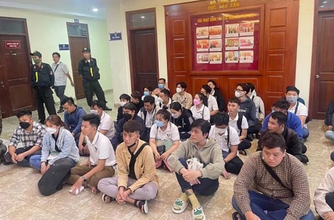 cc928aea8fa766f93fb6-153840_0.jpg Các đối tượng liên quan được triệu tập đến trụ sở Cục Cảnh sát hình sự khu vực phía Nam để đấu tranh làm rõ. Ảnh: CQĐT.