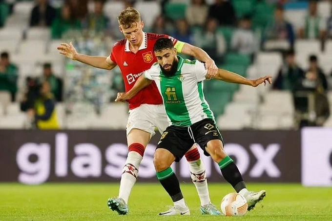 mu-000927_600.jpg Man United buộc phải thắng Real Betis trên sân nhà để giành lợi thế. Ảnh: Dailymail.