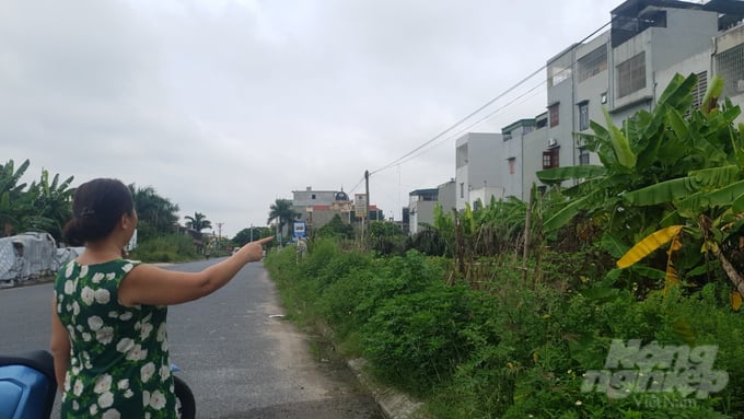 a1-142802_422.jpg Người dân mỏi mòn chờ đợi gần 3 thập kỷ mà chưa được bàn giao đất thực địa. Ảnh: Thái Bình.