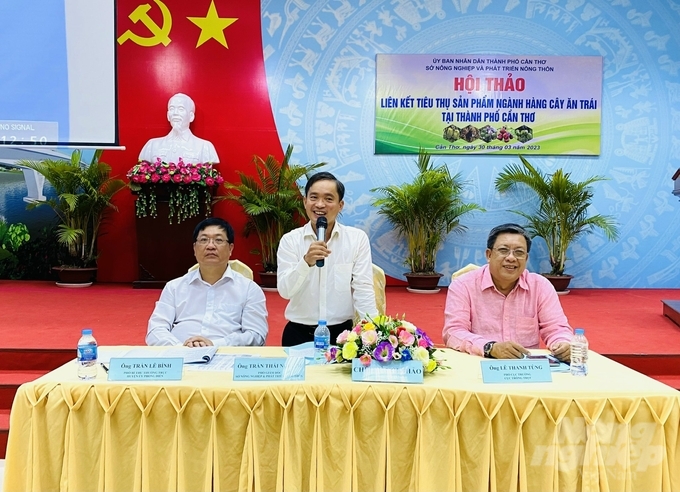 z4224081495992_eb1d458ea082c88ebfc7892b922cbea8-162148_297.jpg Ông Trần Thái Nghiêm, Phó Giám đốc Sở NN-PTNT TP. Cần Thơ phát biểu tại hội nghị. Ảnh: Lê Hoàng Vũ.