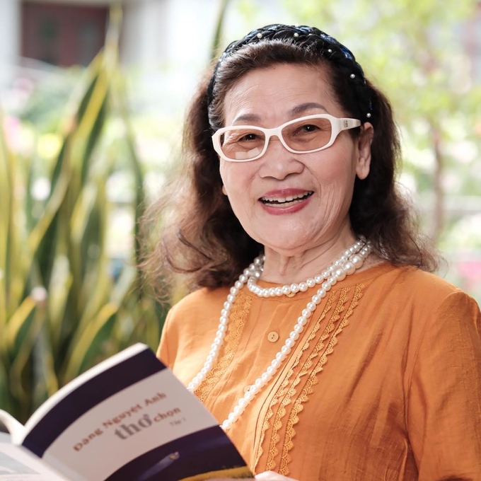 1-dang-nguyet-anh-122554_212.jpg
