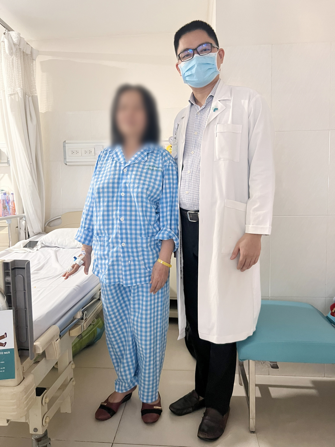 Sau xuất viện, bà G. đã phục hồi chức năng vận động tốt. Ảnh: Bệnh viện cung cấp.