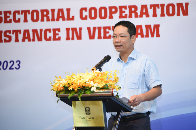 Mr. Vu Thanh Liem, Deputy Director of the Department of International Cooperation giving a speech at the Meeting. Photo: Tung Dinh.