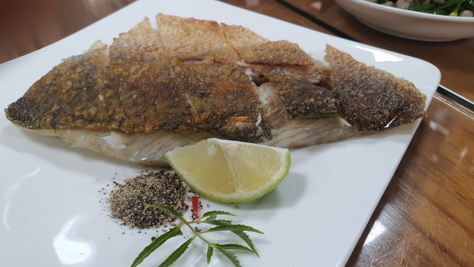 Món cá sữa nổi tiếng của Nhà hàng Hải Vị Ốc gắn với đặc sản địa danh Trường Doanh, thành phố Đài Nam, Đài Loan. Ảnh: Nguyên Huân.