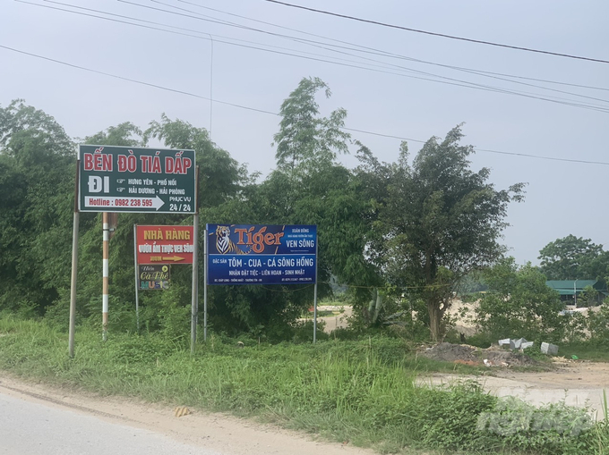 Khu vực này được treo biển kinh doanh dịch vụ ăn nghỉ trong một thời gian dài. Ảnh: Huy Bình.
