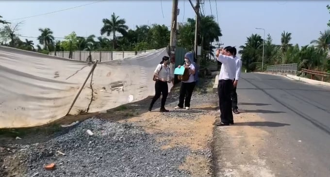 anh-chup-man-hinh-2023-05-28-luc-180023-181845_574.jpeg Có điều lạ là nếu giới thiệu là khách đang tìm mua nền đất thì được phép vào. Đây là hình ảnh bên trong dự án. Ảnh: PL.