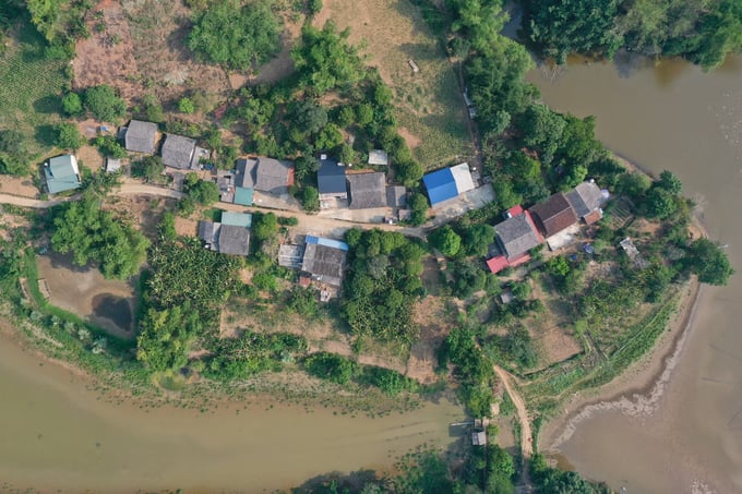 Góc hồ Ba Bể, nơi có Ba Bể Farmstay của Hùng 'mán'. Ảnh: Tùng Đinh.