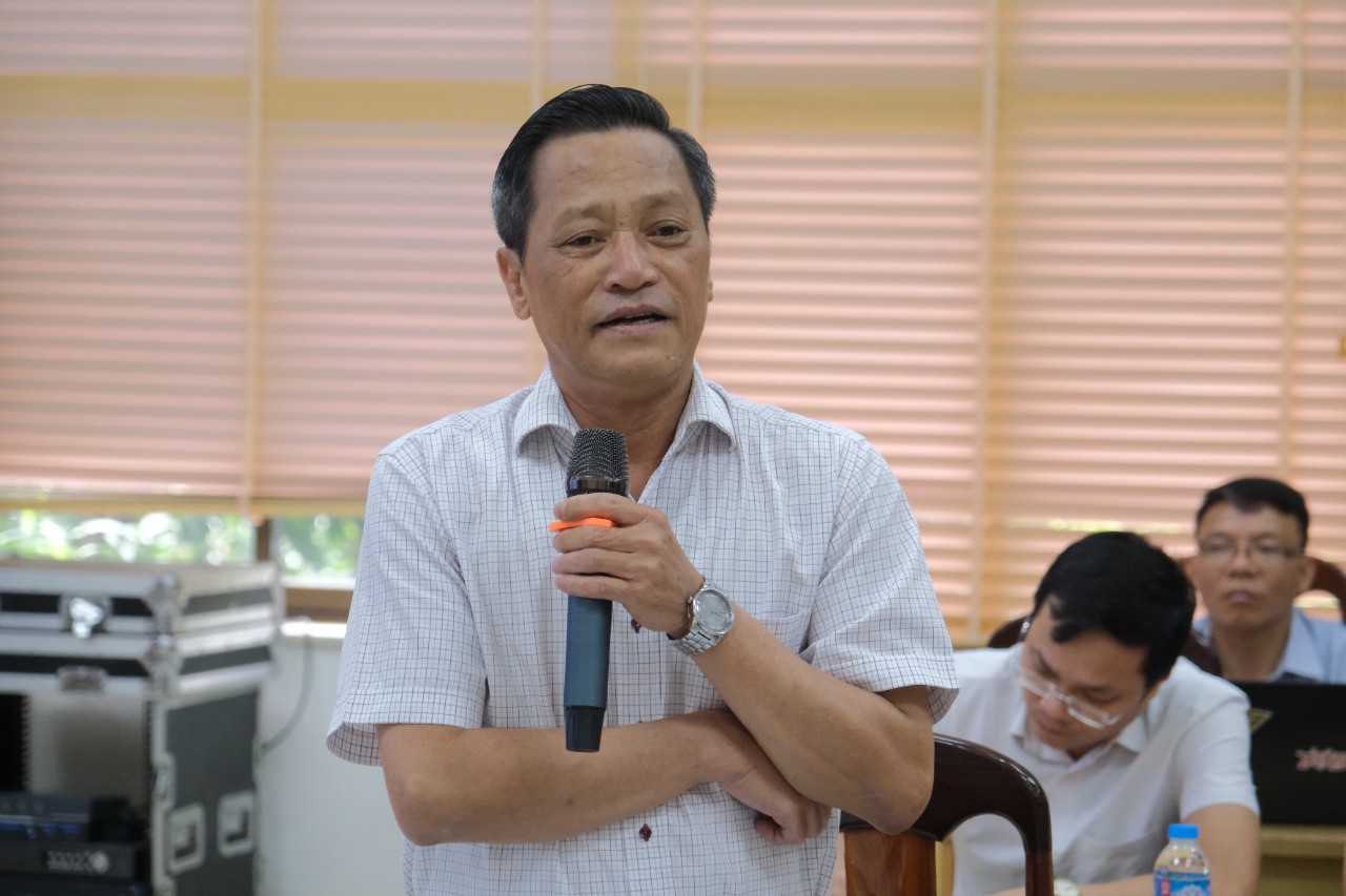 vien-chan-nuoi-095843_729.jpg Viện trưởng Phạm Công Thiếu báo cáo kết quả hoạt động của Viện Chăn nuôi và một số định hướng trong nửa cuối năm 2023. Ảnh: Bảo Thắng.