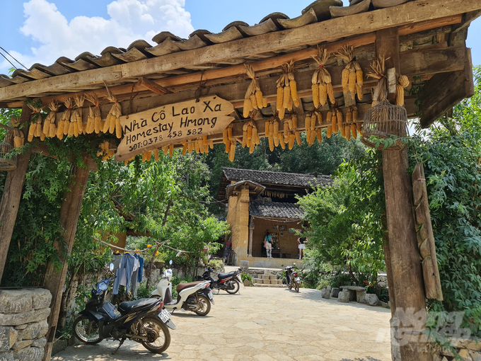 Một ngôi nhà cổ của gia đình người Mông ở bản Lao Xa làm du lịch. 