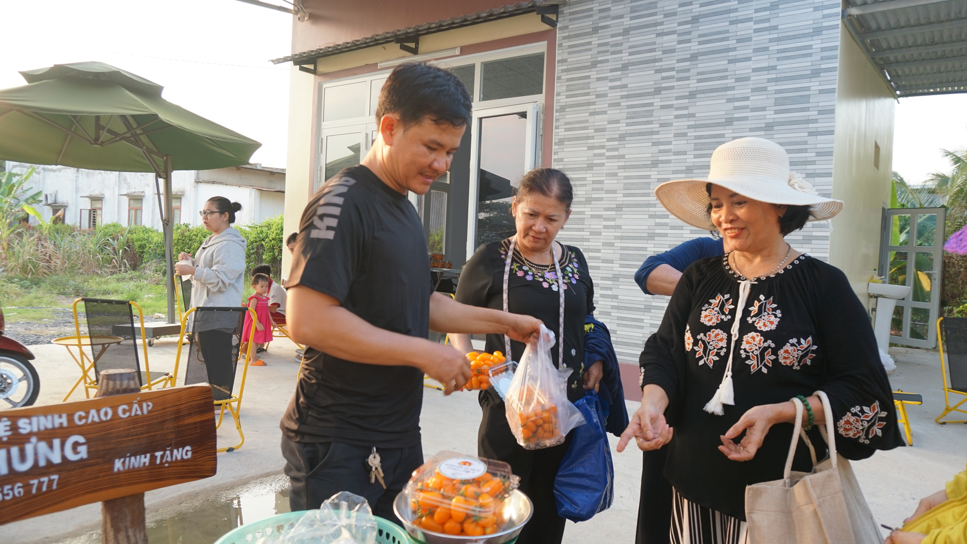 dsc01379-133439_362.jpg Tây Ninh tiếp tục xây dựng nông thôn mới theo hướng hiện đại, văn minh, nâng cao chất lượng sống cho nông dân và người dân ở nông thôn. Ảnh: Trần Trung.