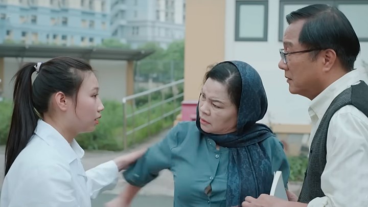 phim-noi-giac-mo-tim-ve-tap-30-vtv1-2-184056_36.jpg Nơi giấc mơ tìm về tập 30: Bệnh tình của bà Tâm vẫn chưa đỡ. Ảnh chụp màn hình