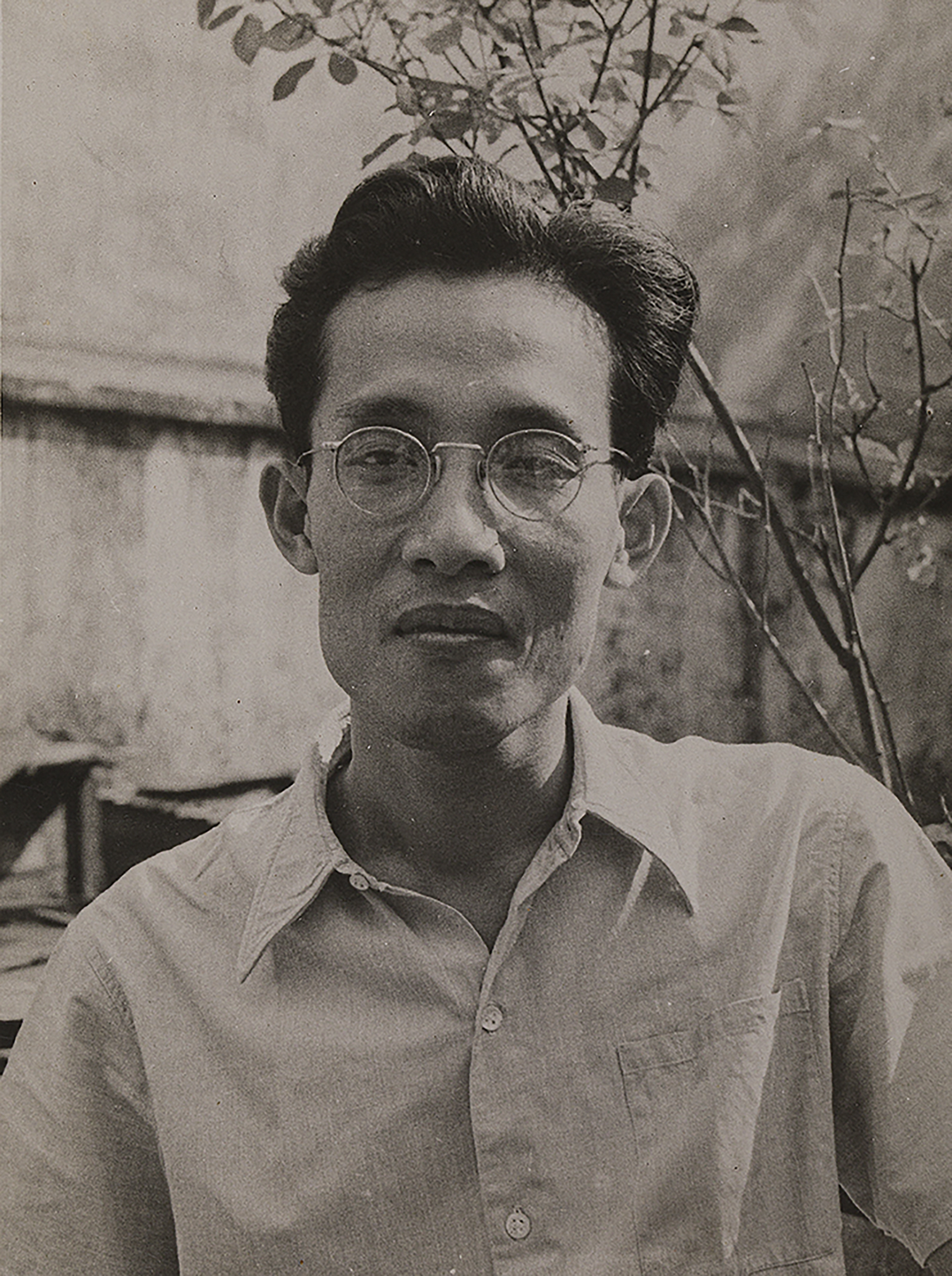 chan-dung-c1950-52-150113_184.jpg Danh họa Trần Phúc Duyên (1923-1993).