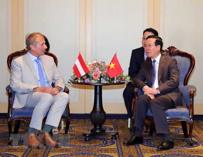 Chủ tịch nước Võ Văn Thưởng tiếp Chủ tịch Hội Hữu nghị Áo - Việt Nam Alfred Gerstl. Ảnh:TTXVN.