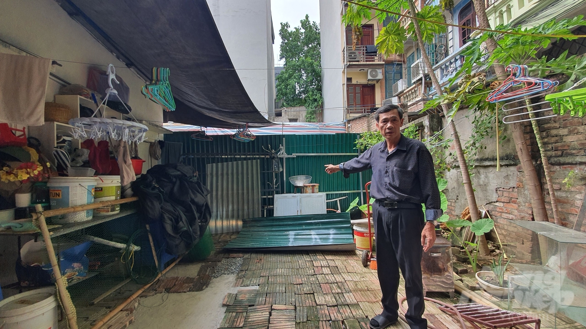 z4540185671948_1153bdb99237c05378e44b04f12708c8-225740_436-225740.jpg Ông Nguyễn Xuân Thủy, con trai cụ Minh, người được ủy quyền đi thực hiện đấu tranh đòi quyền lợi cho gia đình mình. Ảnh: Thái Bình.