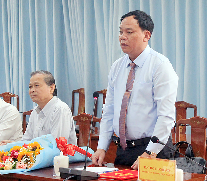 2-150441_603-150441.jpg Ông Võ Tấn Đức phát biểu nhận nhiệm vụ quyền Chủ tịch UBND tỉnh Đồng Nai. Ảnh: MV.