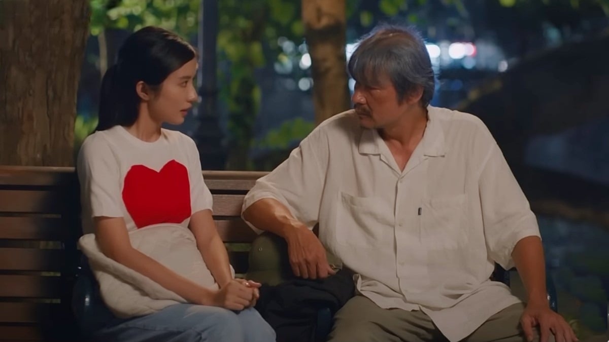 phim-mon-qua-cua-cha-tap-11-vtv3-3-175226_168.jpg Thảo phân trần về việc đi hát trong quán trà. Ảnh chụp màn hình
