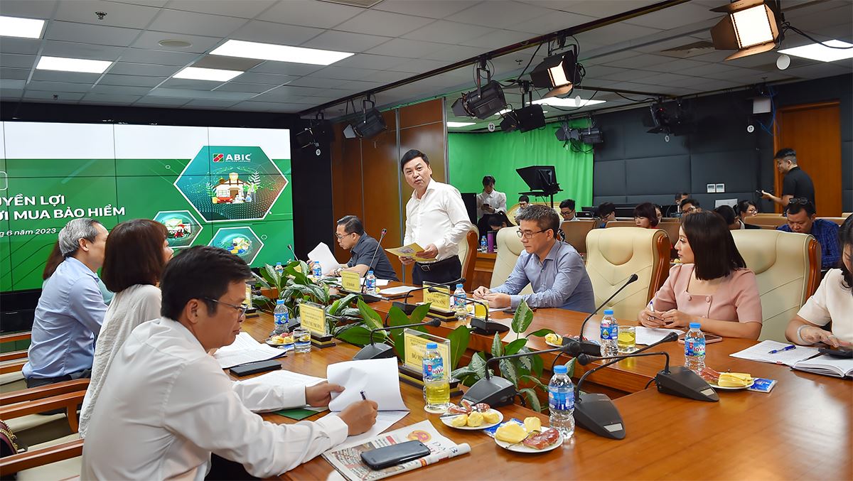 tbta21685704856204-111249_620.jpg Theo lãnh đạo ABIC, định hướng chiến lược kinh doanh trong giai đoạn 2021-2025, tầm nhìn đến 2030 của công ty là ưu tiên phân khúc thị trường nông nghiệp, nông thôn trong khu vực tam nông. Ảnh: Thanh Tuấn.