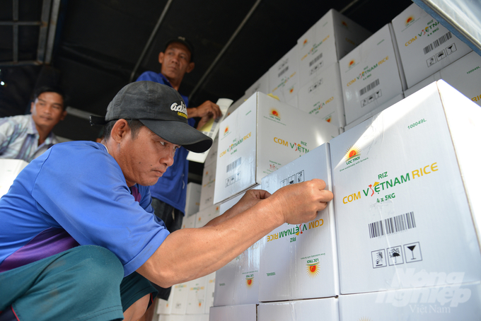 loc-troi-3-154410_269-154411.jpg Tập đoàn Lộc Trời xuất khẩu gạo 'Cơm ViệtNam Rice' sang thị trường châu Âu. Ảnh: Lộc Trời.