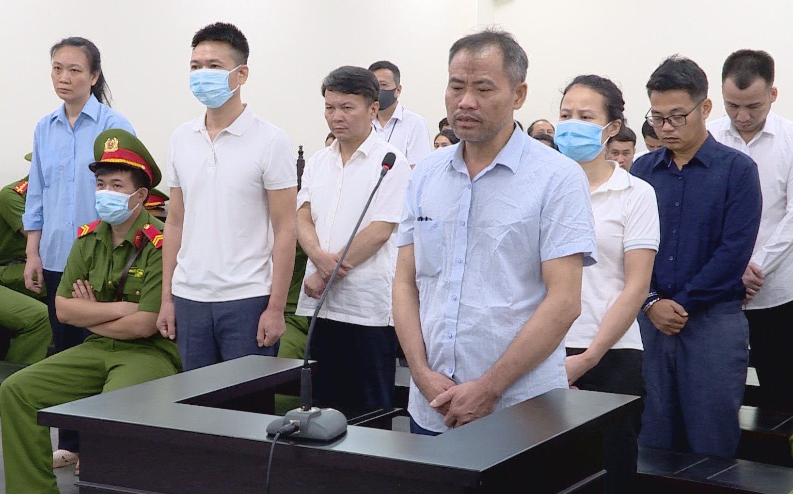 man-185702_789.jpeg Bị cáo Bùi Văn Mận nguyên Giám đốc Công ty Sinh Thái Xanh.