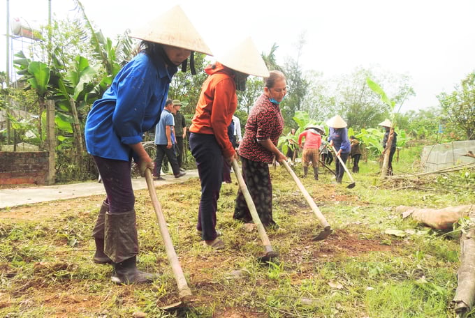 kien-toan4-172502_899.jpg Khi tâm lý công chức không còn mặn mà cống hiến thì phong trào xây dựng NTM sẽ khó bền vững. Ảnh: Thanh Nga.