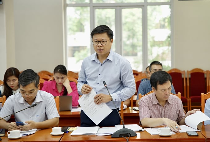 Ông Nguyễn Quốc Toản, Giám đốc Trung tâm Chuyển đổi số và Thống kê nông nghiệp cho biết cải cách TTHC có mối liên hệ gắn kết chặt chẽ với chuyển đổi số. Ảnh: Linh Linh. 