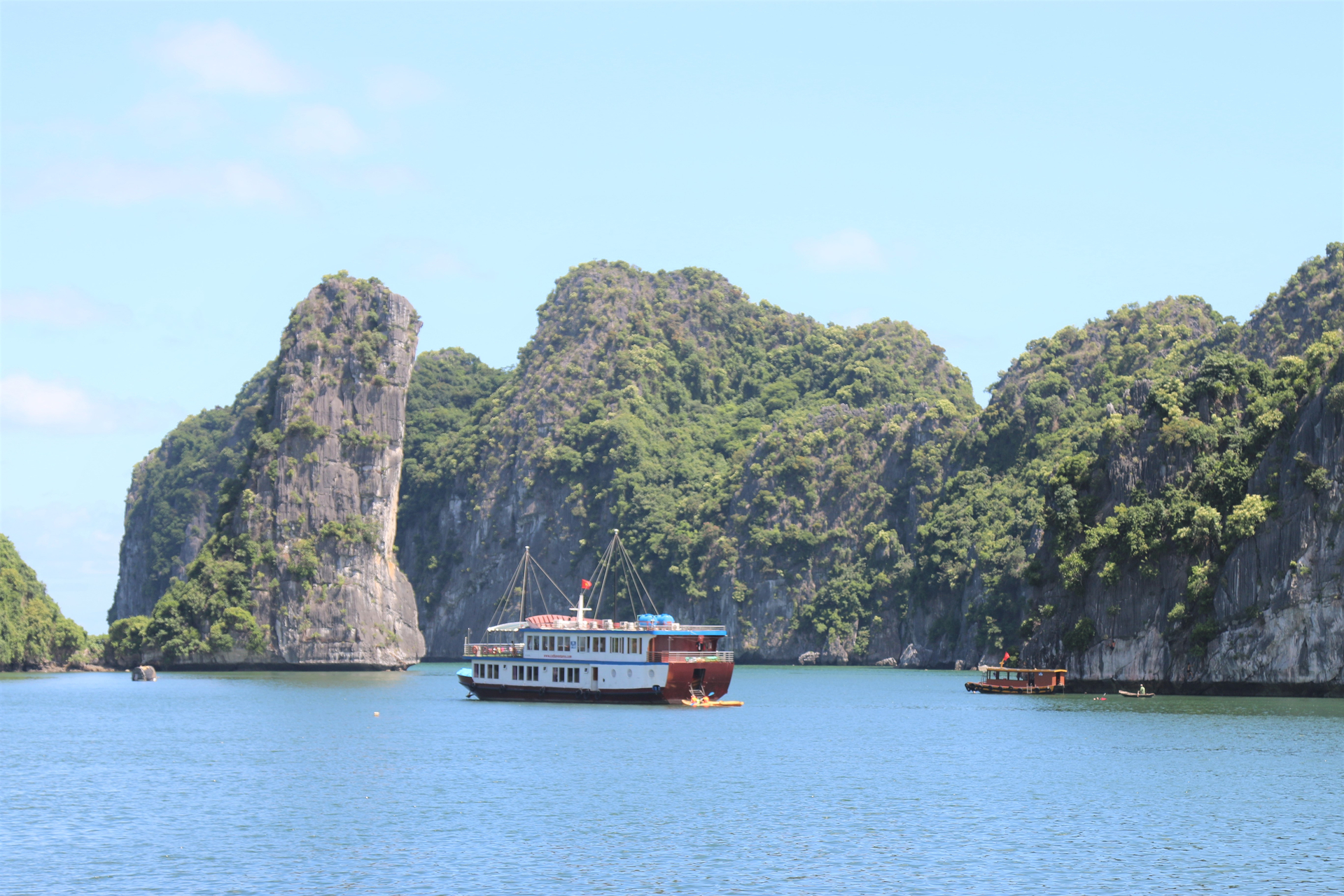 vinh-ha-long--quan-dao-cat-ba-co-nhieu-dong-thuc-vat-quy-hiem-121639_22.jpg Hội nghị Bộ trưởng ASEAN về Quản lý thiên tai (AMMDM) diễn ra tại TP. Hạ Long, tỉnh Quảng Ninh từ ngày 8 - 13/10/2023. Ảnh: PT.
