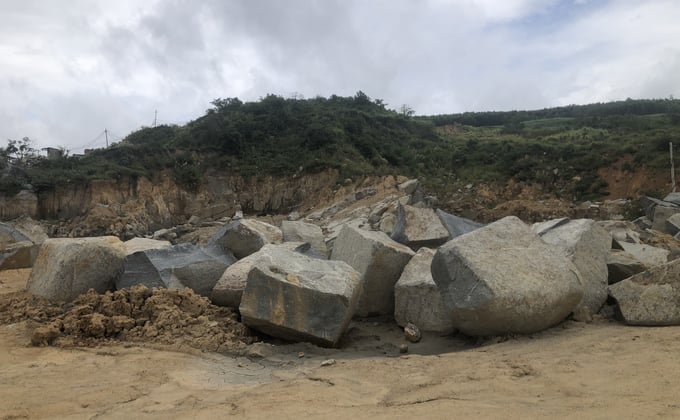 Tỉnh Phú Yên chỉ đạo kiểm tra, rà soát toàn bộ hồ sơ pháp lý liên quan đến mỏ đá ốp lát Kim Sơn của Công ty cổ phần IDP. Ảnh: KS.