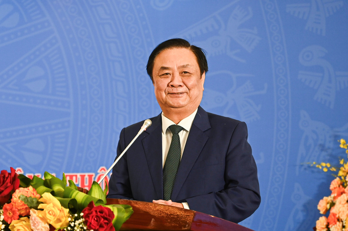 1c185f421dcac99490db-144316_861.jpg Bộ trưởng Lê Minh Hoan: Văn hóa tập thể sẽ là chất keo để kết dính các thành viên, tạo ra sự hạnh phúc, hài hòa, động lực trong công việc. Ảnh: Quỳnh Chi.