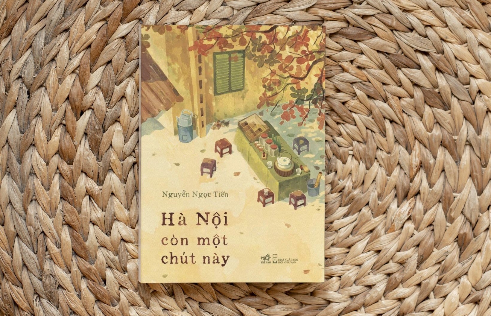 1-ha-noi-con-mot-chut-nay-1-075949_989.jpg Cuốn sách 'Hà Nội còn một chút này'.