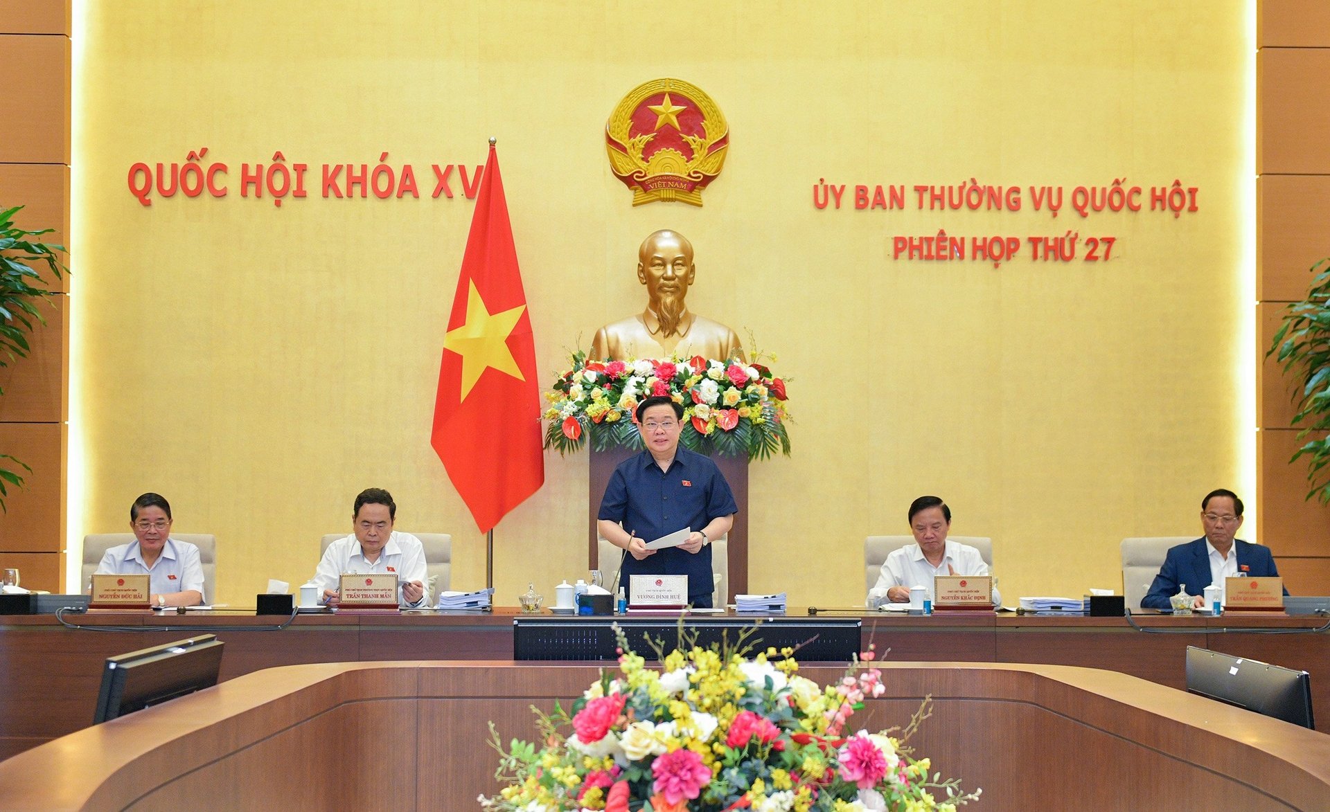khai-mac-phien-hop-thu-27-uy-ban-thuong-vu-quoc-hoi-091257_469.jpeg Chủ tịch Quốc hội Vương Đình Huệ phát biểu khai mạc Phiên họp thứ 27. Ảnh: Quốc hội.