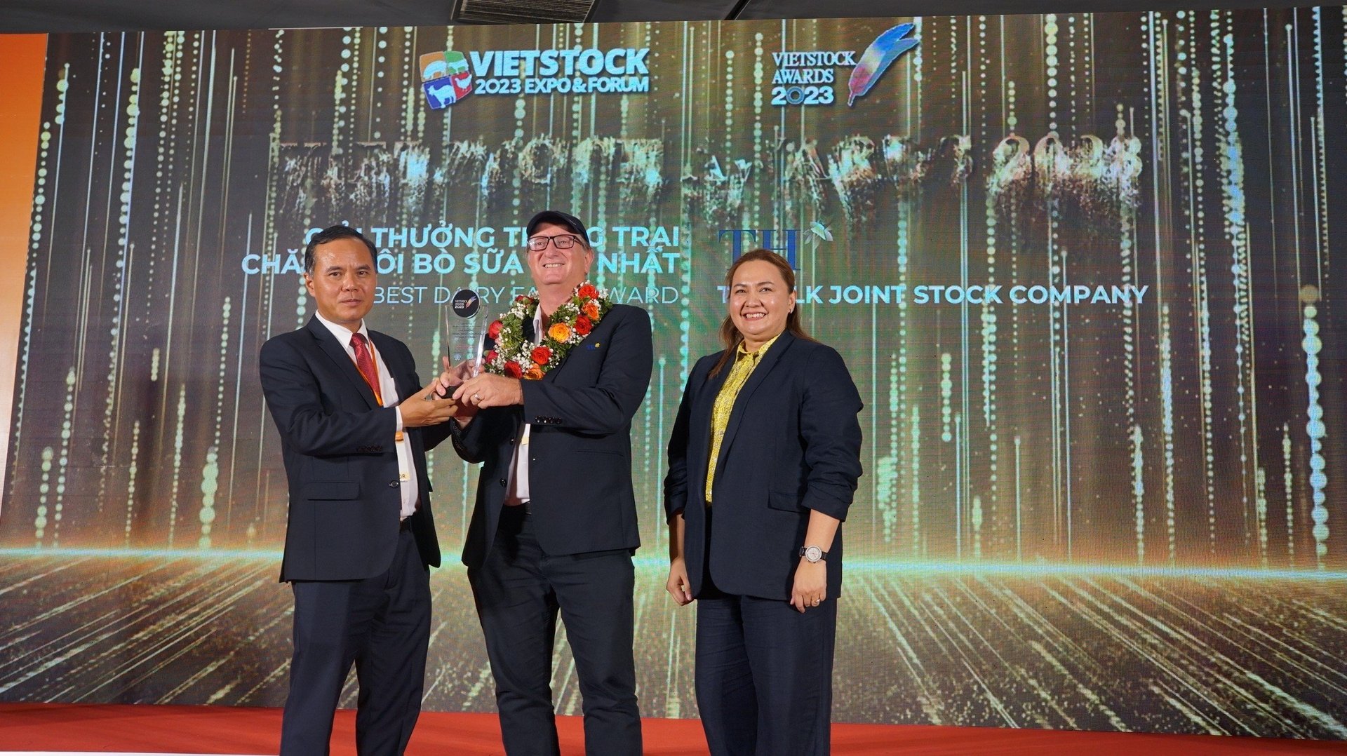 Mr. Gilad Efrat, Technical Director of TH True Milk, receiving the award for 'Best Dairy Cattle Farm' in 2023.