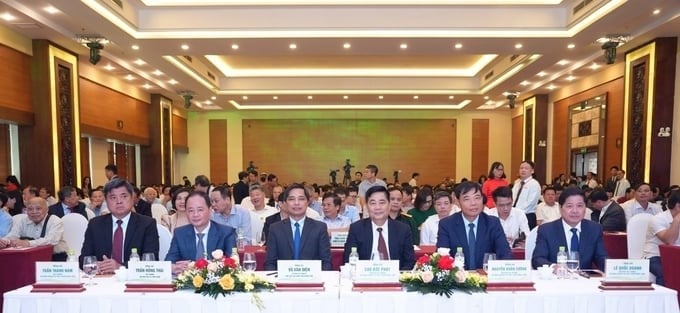 The anniversary was attended by many generations of leaders of the Ministry of Agriculture and Rural Development. Photo: Cuong Vu.