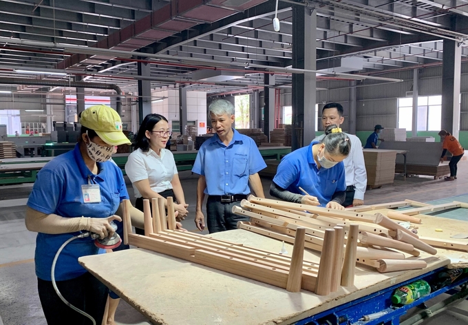 Agribank nghiêm túc thực hiện chỉ đạo của Ngân hàng Nhà nước, triển khai nhiều giải pháp hỗ trợ nền kinh tế.