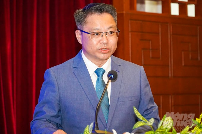 Mr. Li Kien, Deputy Secretary of the Party Committee and Mayor of the People's Government of Dong Hung City, Choang Autonomous Region of Guangxi, China, expressed his wish to collaborate with provinces in the Mekong Delta region through the Vietnam-China International Trade and Tourism Fair. Photo: Kim Anh.