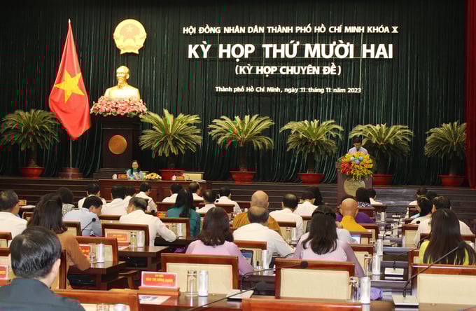 0-toan-canh-4-100439_245.jpg Kỳ họp thứ 12 (kỳ họp chuyên đề) HĐND TP.HCM Khóa X. Ảnh: Thành Nhân.